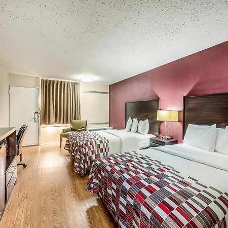 Red Roof Inn & Suites WapakonetaWapakoneta  Kültér fotó