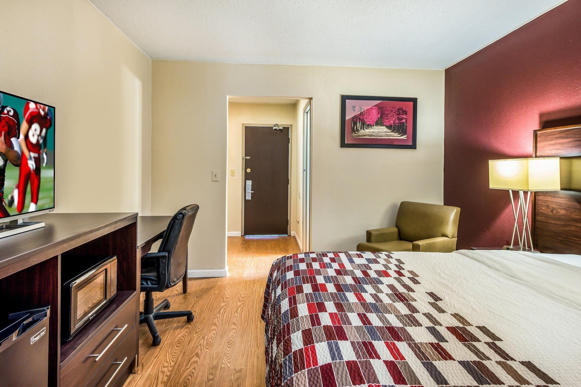 Red Roof Inn & Suites WapakonetaWapakoneta  Kültér fotó