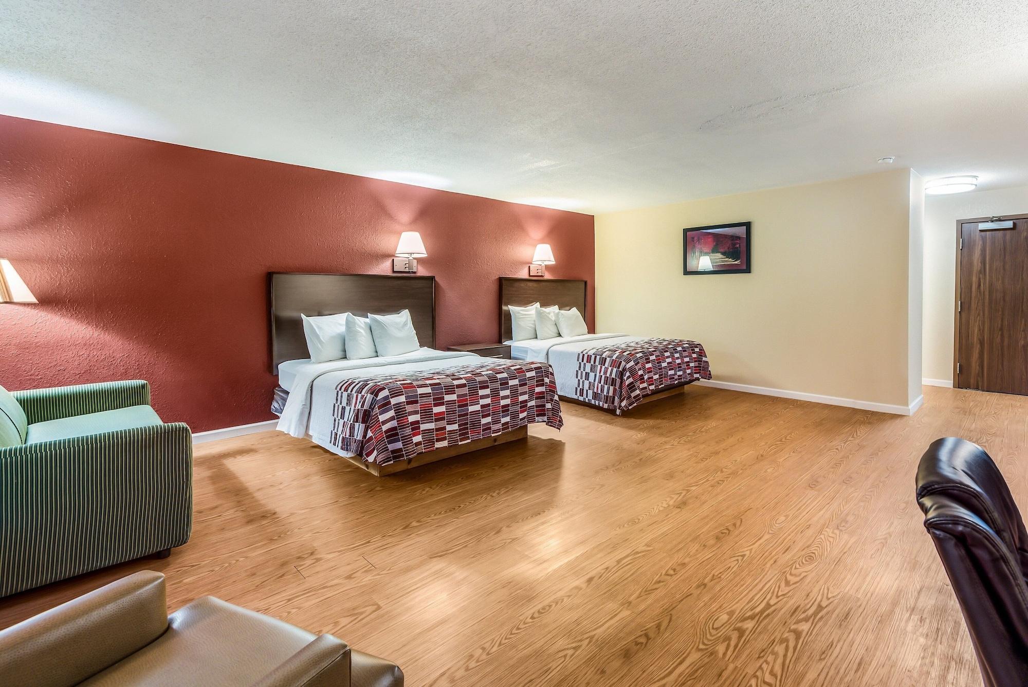 Red Roof Inn & Suites WapakonetaWapakoneta  Kültér fotó